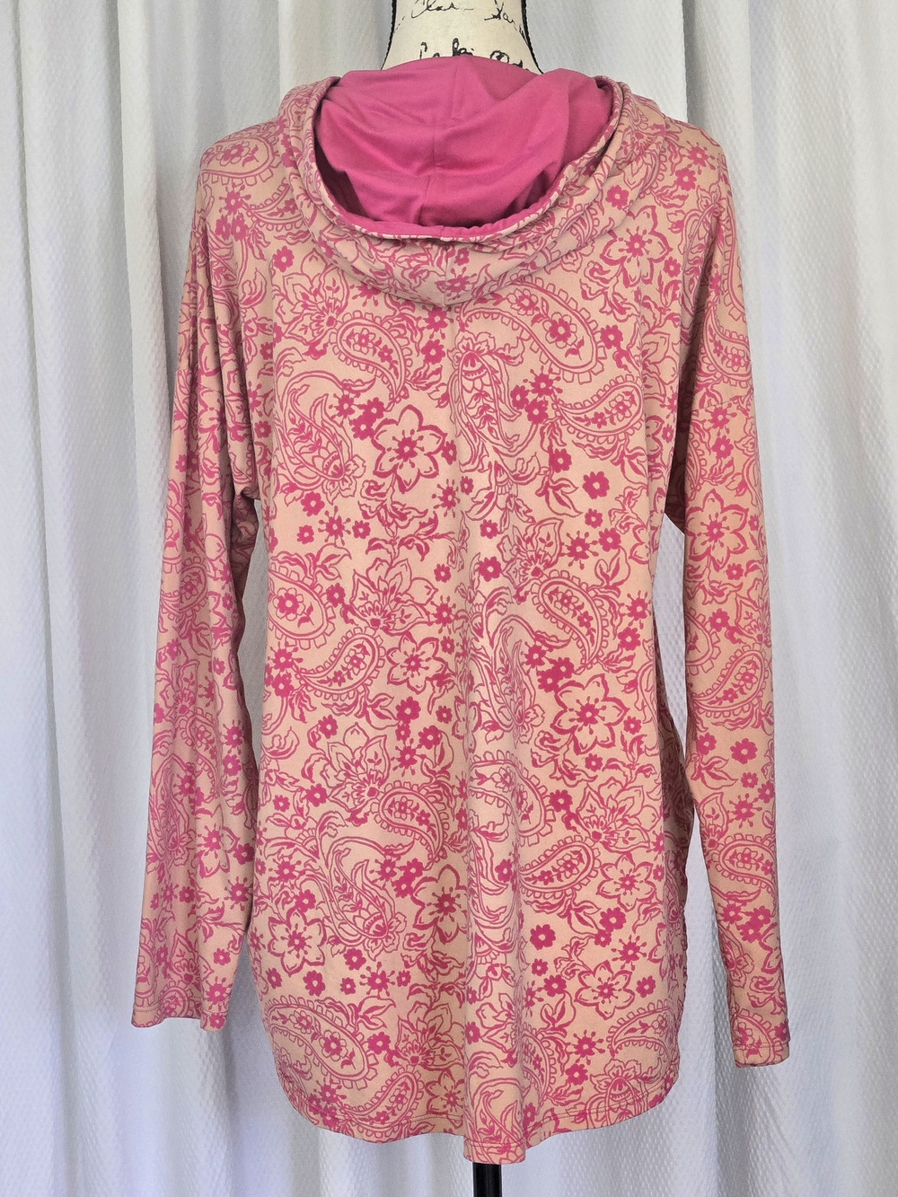 Comfort Code by Cuddl Duds 2 Pc Lounge Set Pink Paisley Hoodie & Cropped Pants - Picture 3 of 10